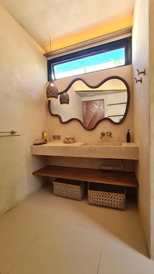 Shore Thing Gili Air Beachfront Apartment Exterior photo
